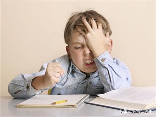 因为孩子学习彻底失眠了,小孩因为失眠而焦虑怎么办