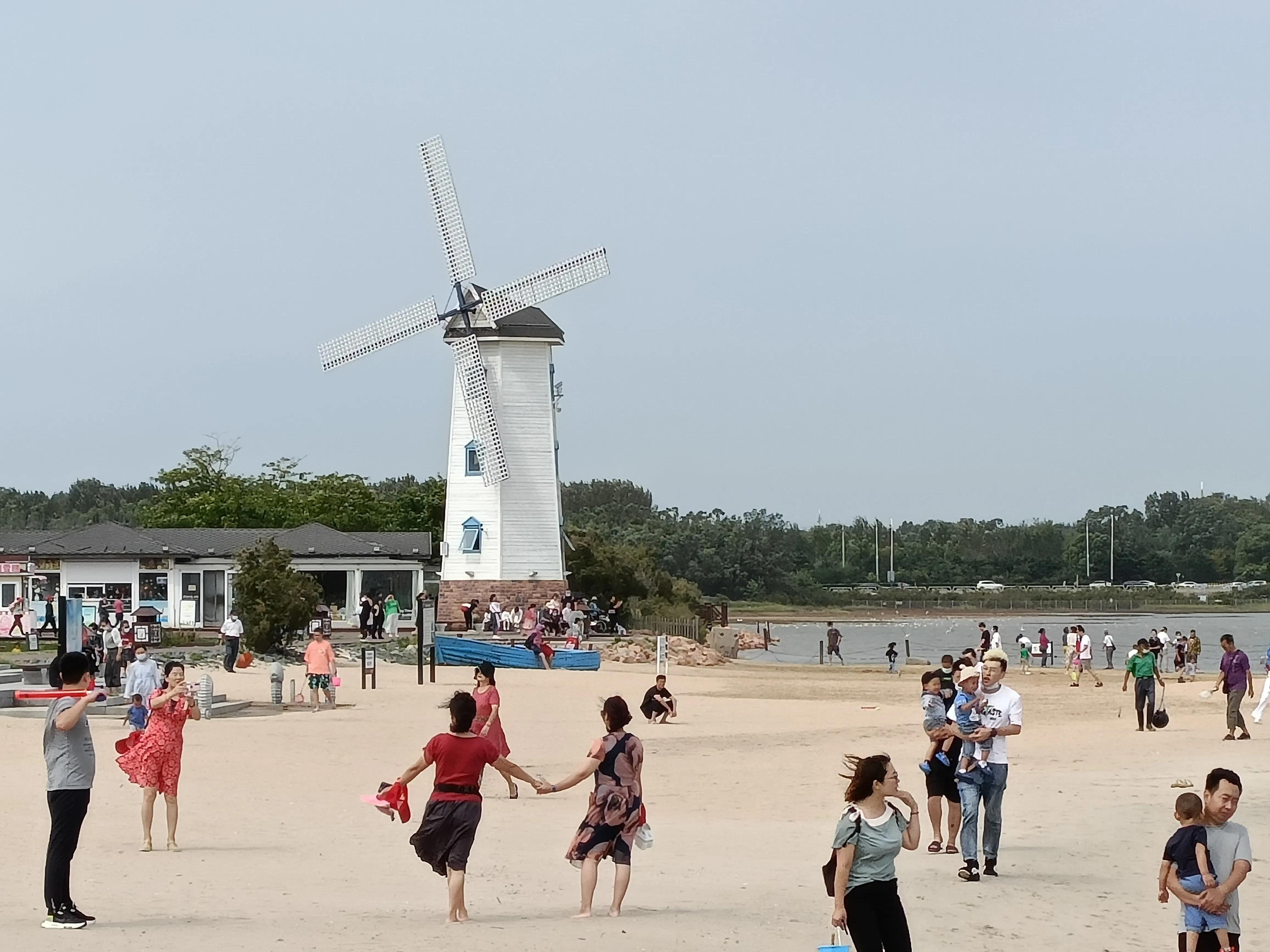 北戴河天空和海洋,北戴河海景好看还是三亚好看