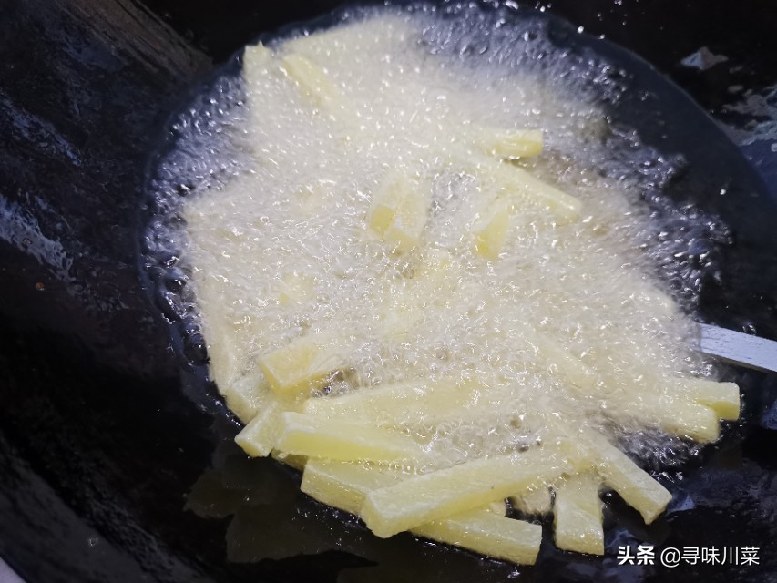 怎样才能做出像肯德基那样的薯条,怎样做出像肯德基那样的薯条呢