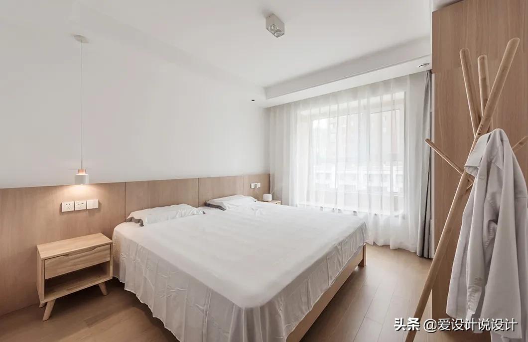 原木是让人清新脱俗的风格,现代简约和原木风混搭