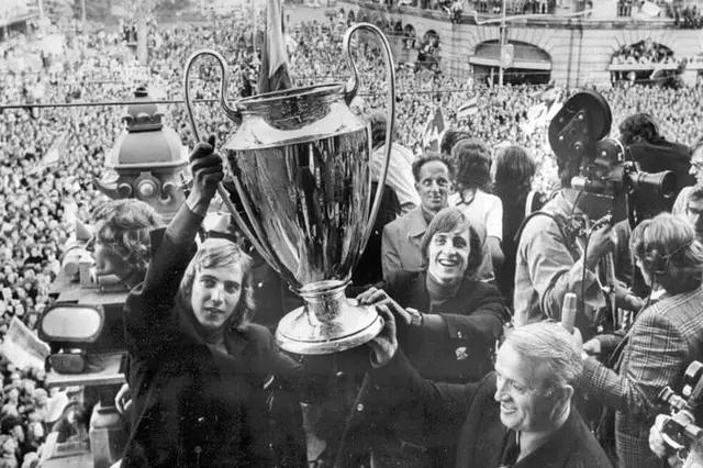 阿贾克斯足球俱乐部队徽含义,阿贾克斯俱乐部经营