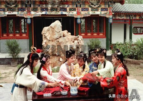 贾宝玉是一个怎么样的人四字词语,贾宝玉到底是个什么样的人