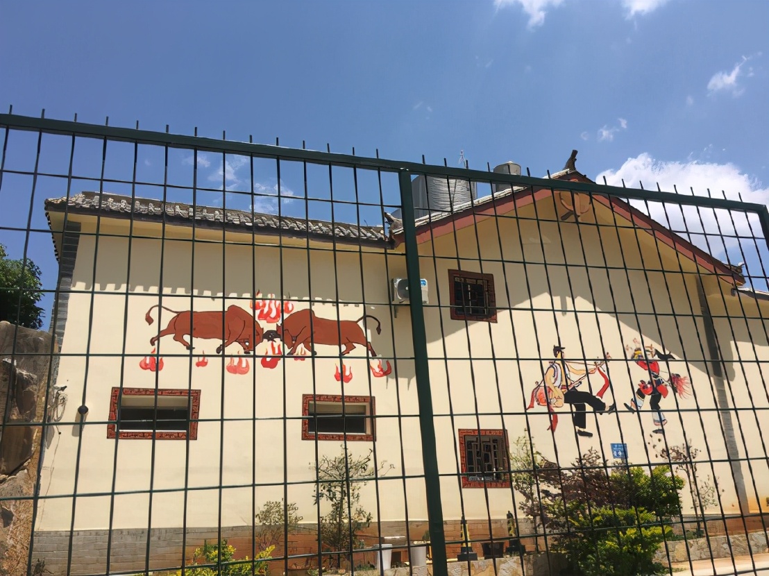 探访石林彝族第一村五棵树村,石林彝族第一村攻略