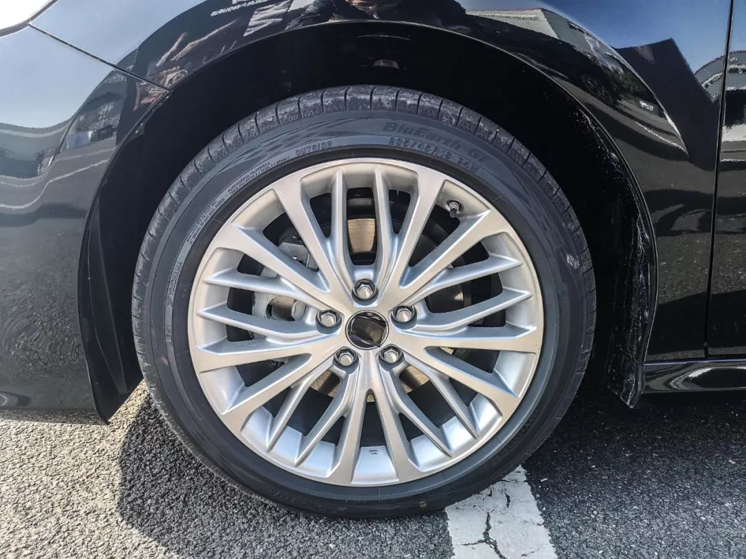 雅阁君威凯美瑞阿特兹怎么选,雅阁天籁凯美瑞迈腾君威对比