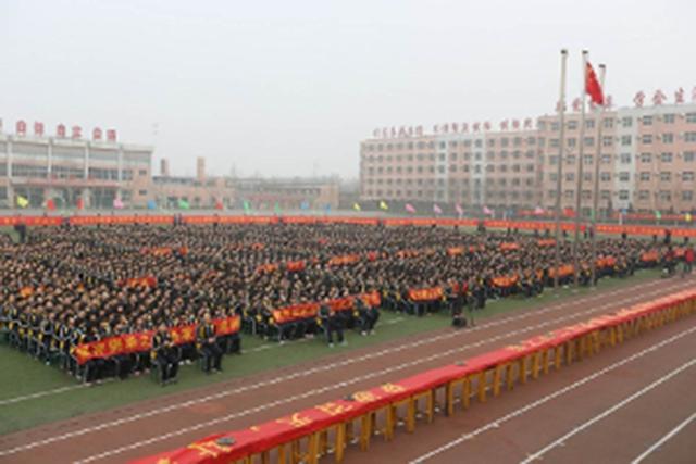 衡水中学臭名昭著,衡水市第二中学厉害吗