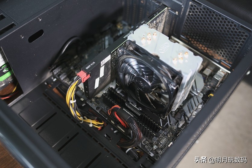 电脑无故重启是固态硬盘坏了吗,电脑无故重启是硬盘坏了么