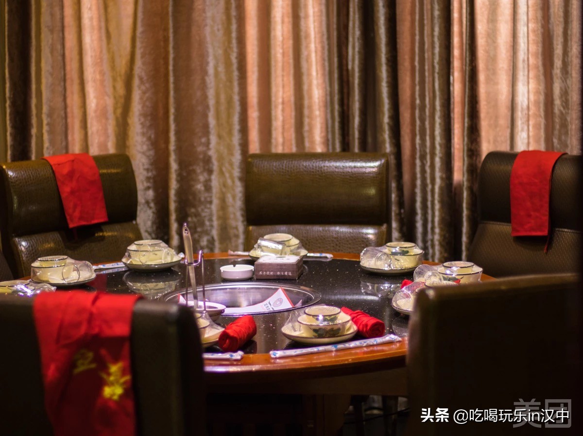 汉中特色鱼火锅,陕西汉中好吃的重庆老火锅店