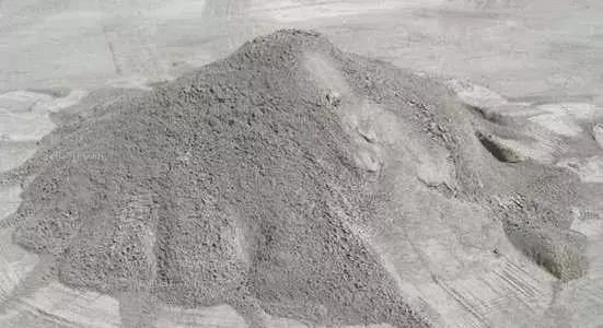 泡水瓷砖为啥半年后空鼓,瓷砖起拱空鼓原因是什么