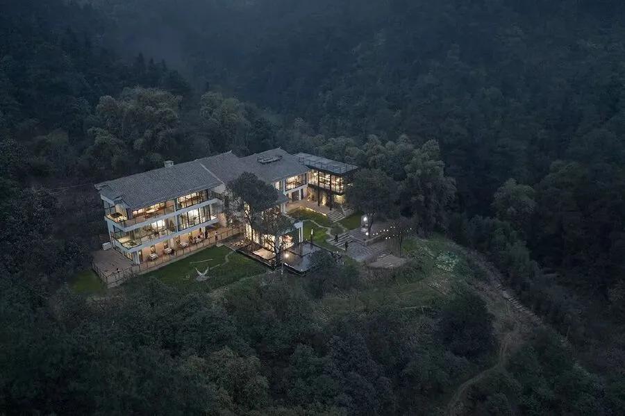 吹过「民宿」的晚风，许你一场野奢山村的美梦