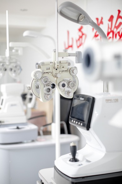 现在学验光师开眼镜店怎么样,开眼镜店在哪里培训考证