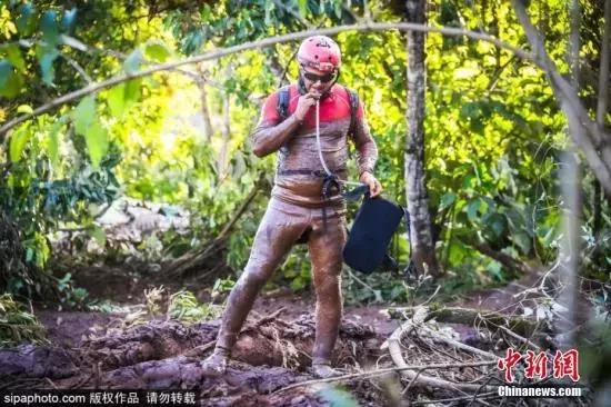 小区物业管理不合法吗,小区物业管理不规范去哪举报