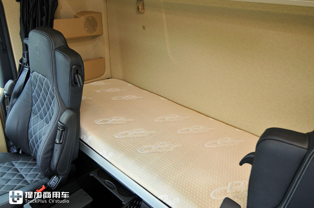 沃尔沃奔驰斯堪尼亚哪个好,奔驰沃尔沃斯堪尼亚卡车哪个更好