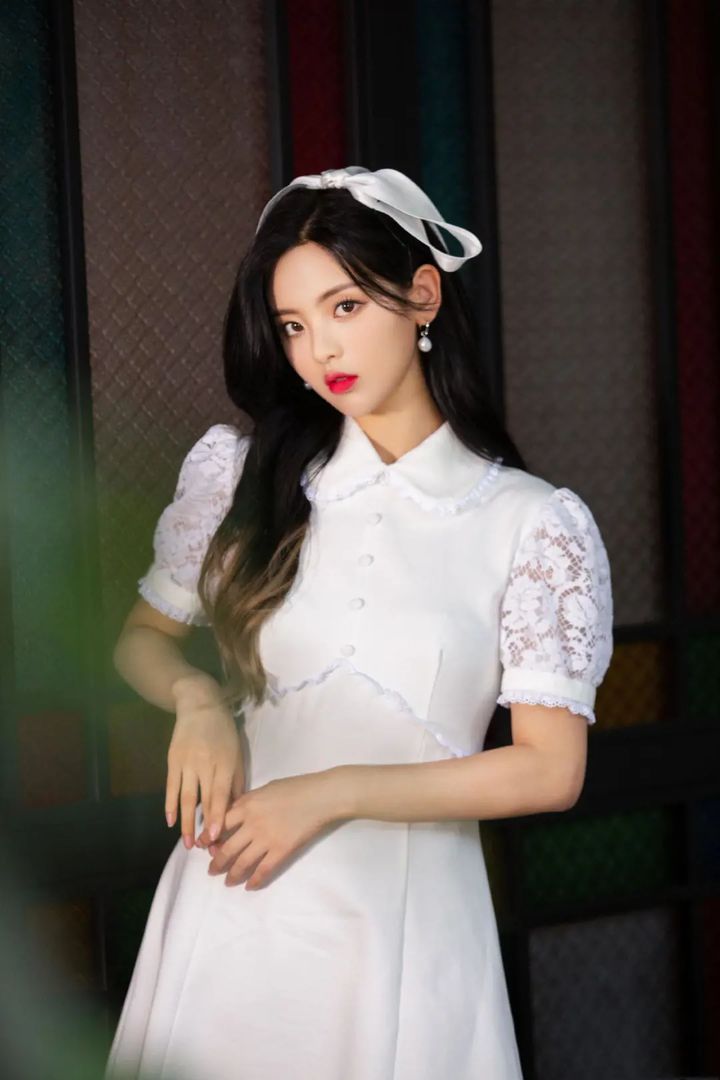 杨超越翻版宋祖儿？别开玩笑了