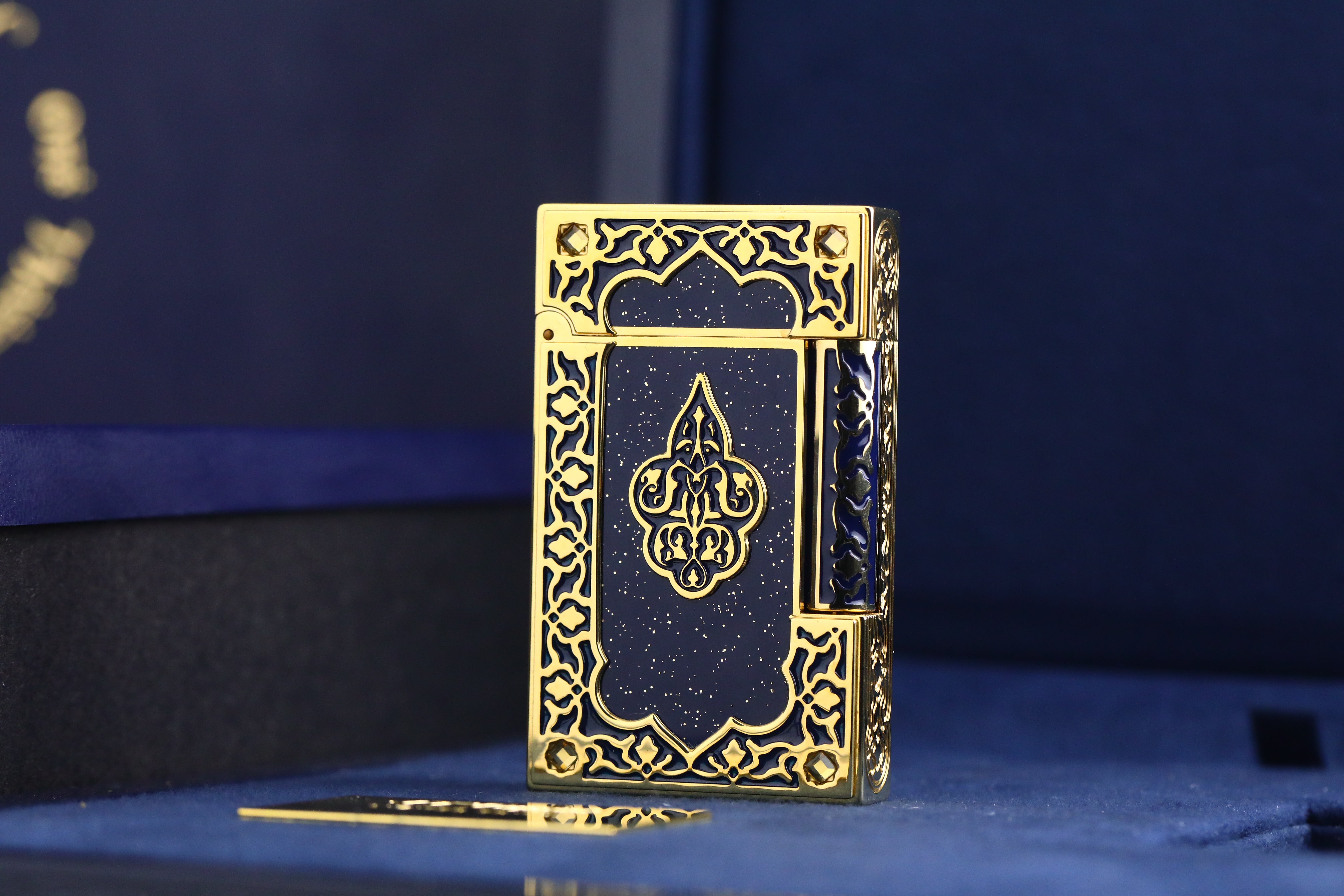 都彭限量版打火机 (都彭打火机70周年限量款)