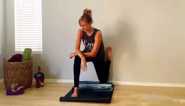 国外天使面孔魔鬼身材健身网红,美国知名健身网红肌肉美女