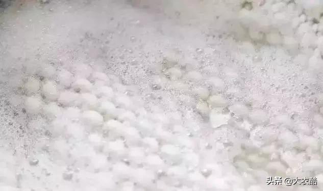 别傻乎乎分不清“羊绒大衣”和“双面呢大衣”,为什么差别10倍?