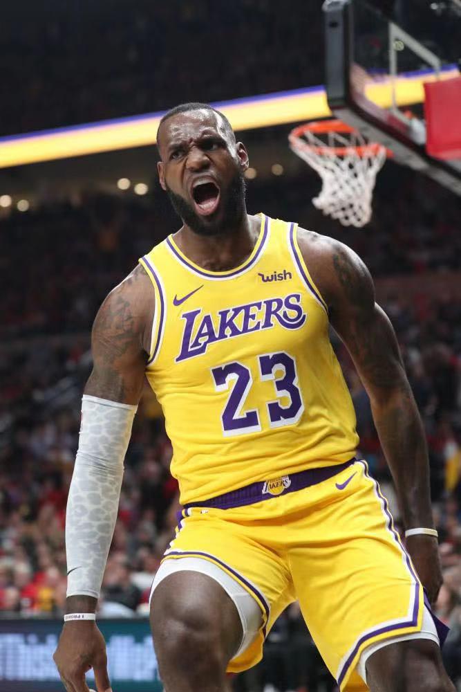 詹姆斯的时代有多久,詹姆斯从骑士到湖人的变化