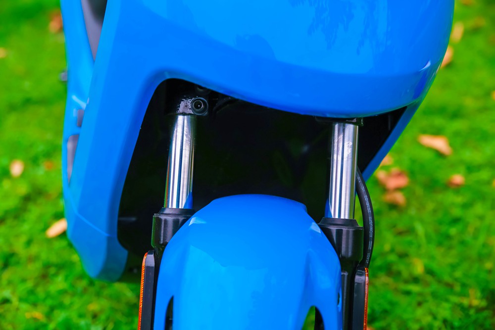 小牛最新电动车测评,小牛军绿色经典款电动车