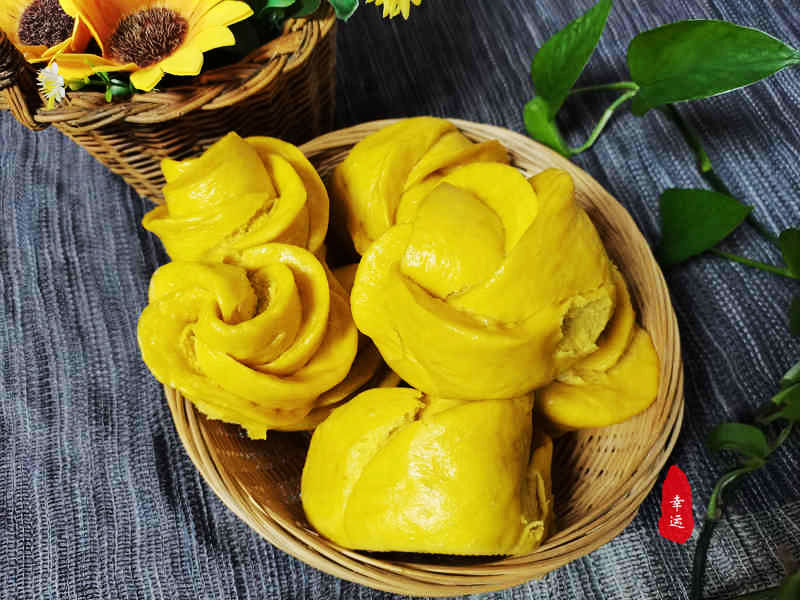 金灿灿的黄馒头,金灿灿黄金馒头好看又好吃