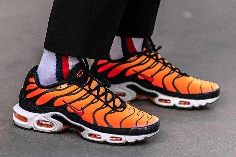 “南京黑人”侃爷：我的背后是一支*队军**