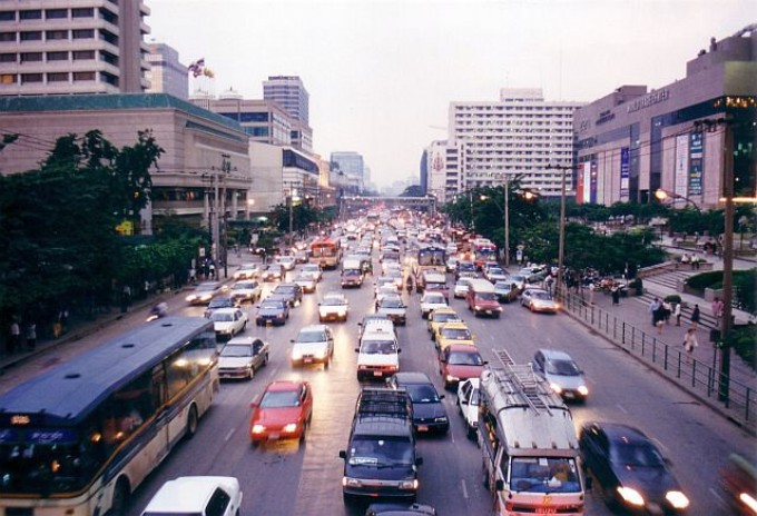 航母装备垂直起降舰载机数量极少 (航母上都有啥固定翼舰载机)