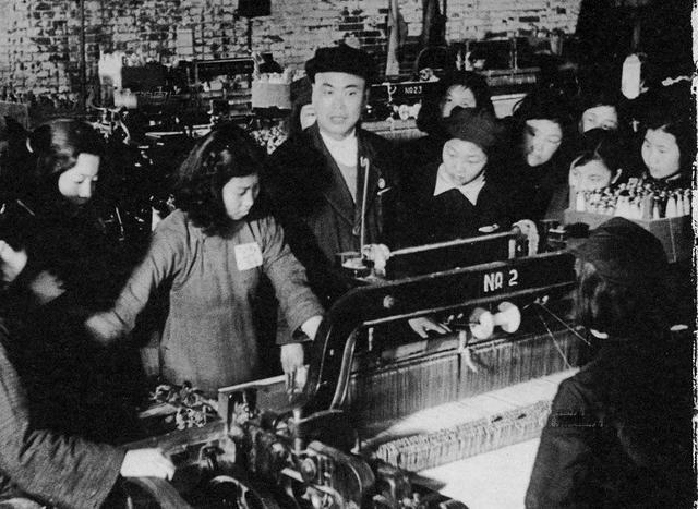 新中国成立之初：封闭*院妓**，改造*女妓**实况