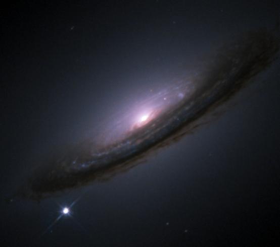 超新星是宇宙中最明亮的事件之一,超新星证明宇宙加速膨胀