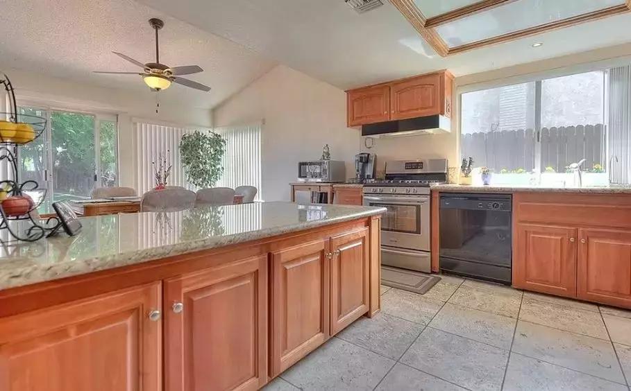 3月全美增19万就业岗,好房难求?四县交汇,学区超赞的奇诺岗了解下