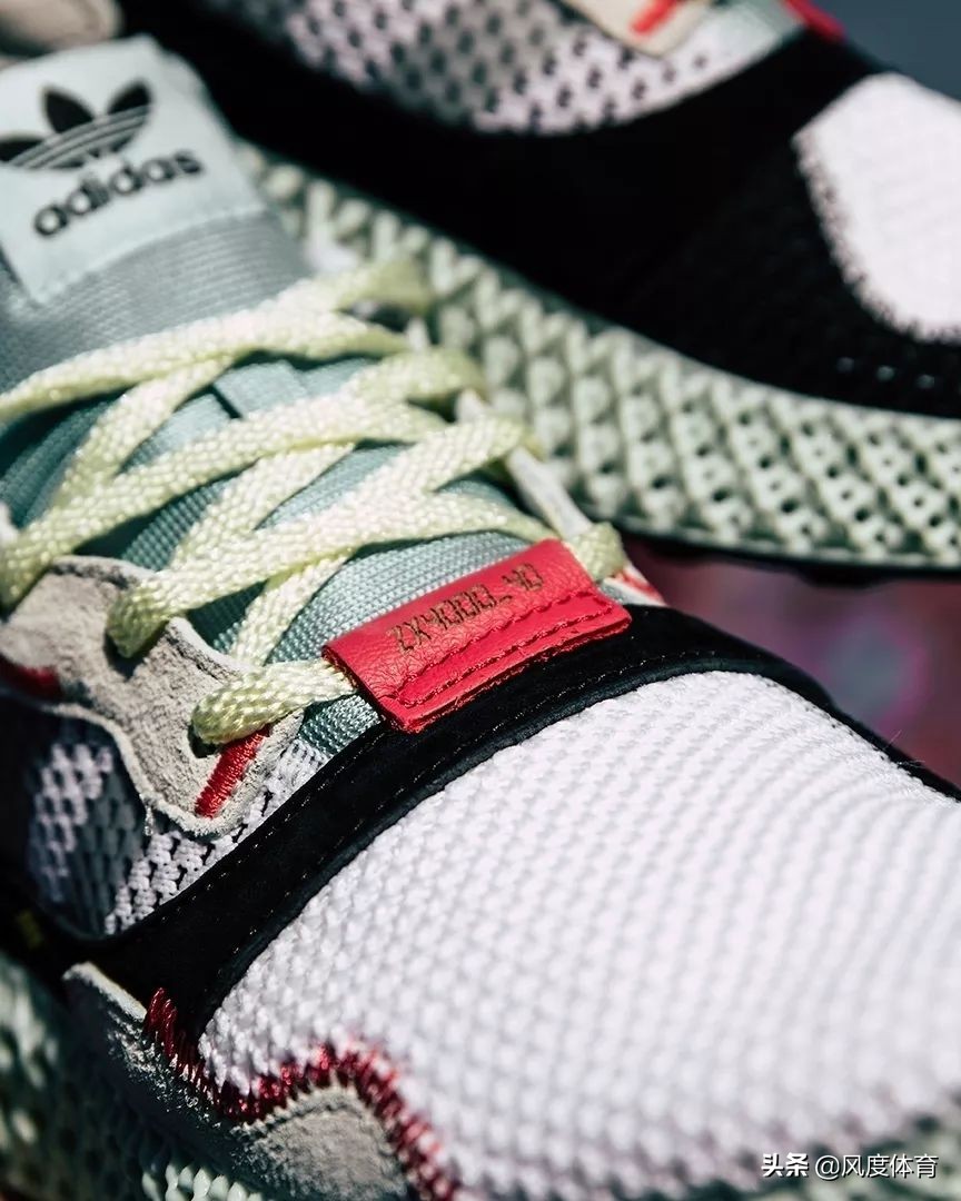 朱一龙惊艳神图氛围感,朱一龙之前春晚的全白色服装图文