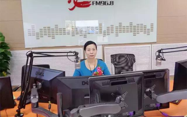 新生儿两个月的肚脐长啥样,新生儿2个月的肚脐眼