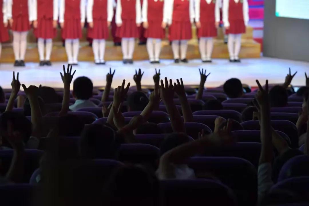 左手国学，右手英语，中杉学校真不一般