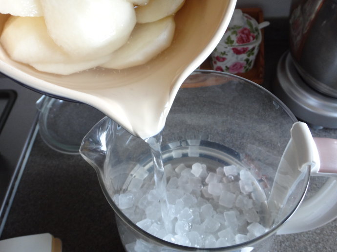 自制糖水梨子罐头,自制糖水梨的做法