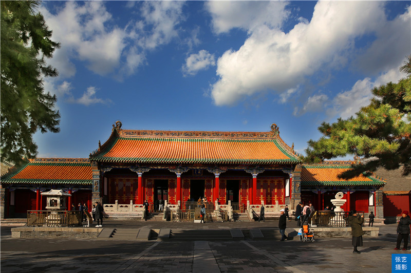 沈阳故宫是举世闻名的建筑物,中国仅存的两大宫殿沈阳故宫