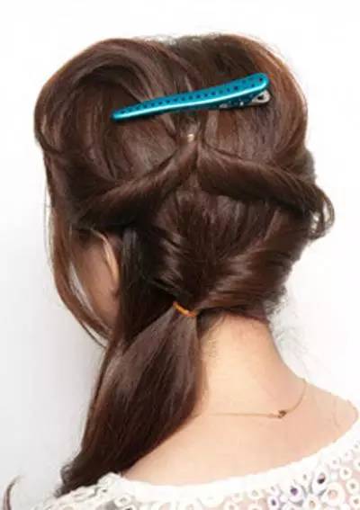 今年流行的侧编发,减龄全编发型