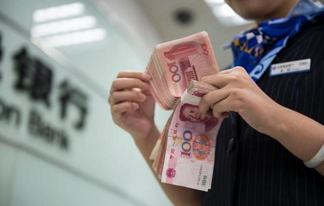 在交通银行存入27万元，每年能有多少利息？