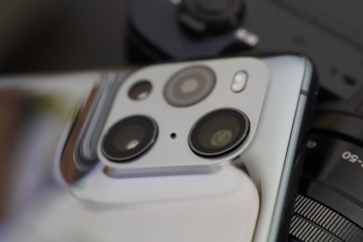 小米11pro和oppofindx3,oppofindx3最新旗舰手机