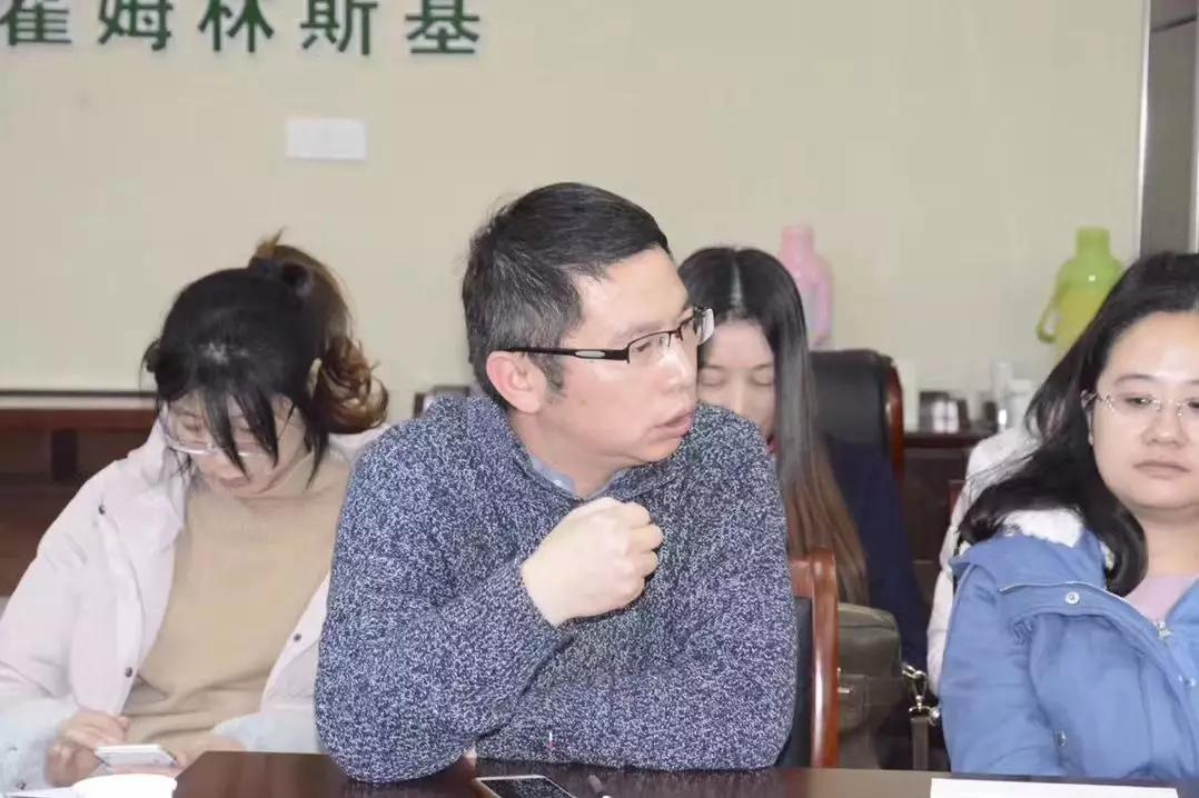 邑人电影院的读者们，向您拜大年了