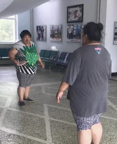 610斤胖子母女,36岁妈妈从140斤瘦到88斤