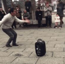 山海经中以乳为目以脐为口的怪物,山海经搞笑图片