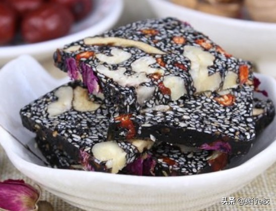 阿胶糕好吃视频,最新正宗的阿胶糕自己做