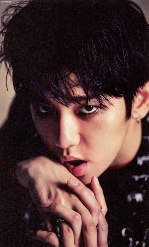 边伯贤做梦素材之你是个黏人精,exo盘点边伯贤这些年的神仙舞台