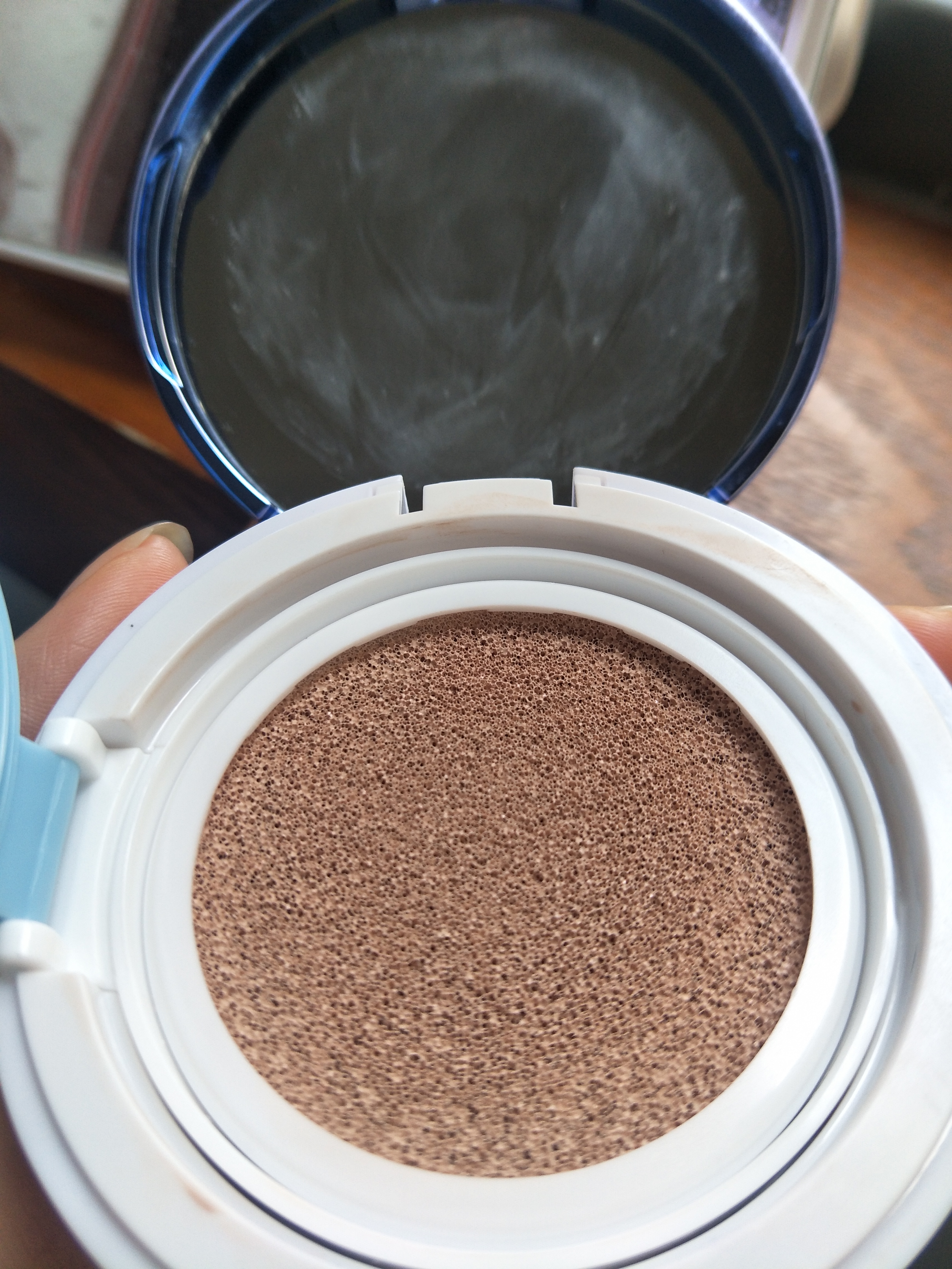 爱敬粉气垫选13还是21,爱敬粉气垫有点灰