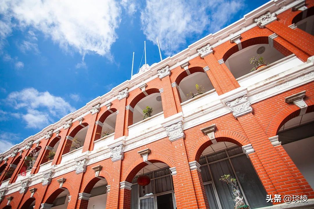 一个贫困渔村的华丽蜕变,一个小渔村成为国际大都市