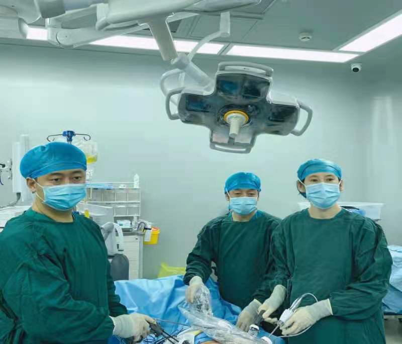 卵巢癌伴多器官转移多项联合术式成功切除病灶哈医大一院群力多学科专家通力合作完成一高难手术