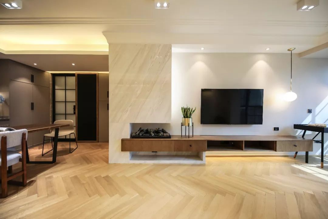 *窥偷**了22位朋友的客厅,我发现小户型变大,大户型变豪的神仙操作