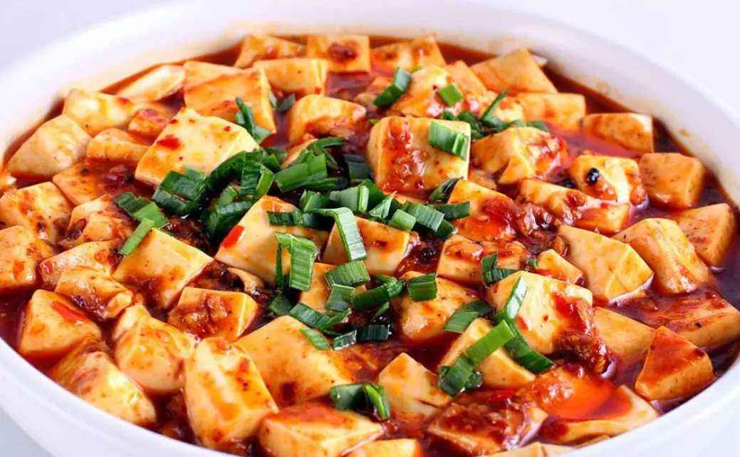 川味小吃满足你的味蕾,挑逗你的味蕾来盘川味凉面