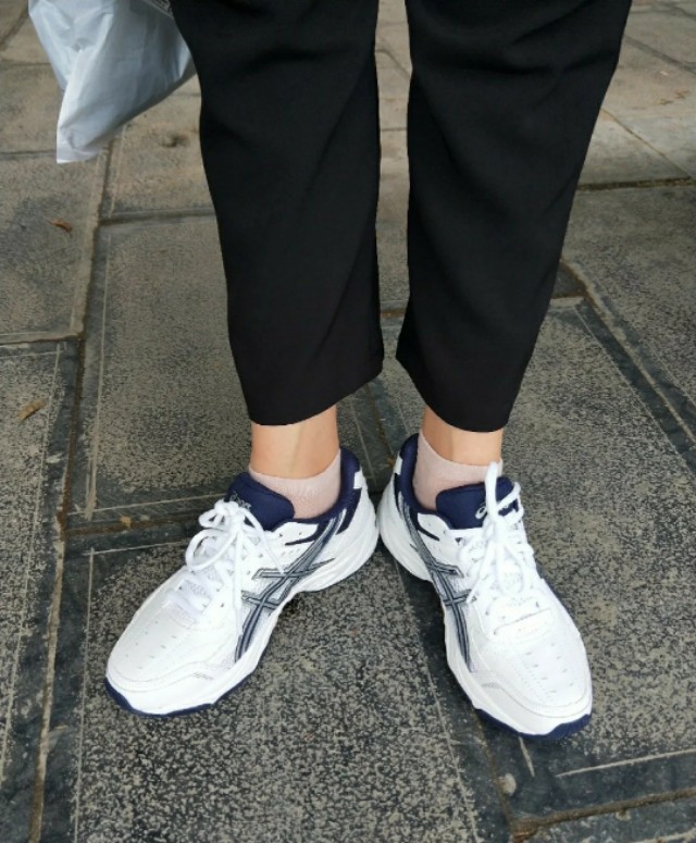 亚瑟士公认的最好的一款慢跑鞋,口碑最好的缓震跑步鞋亚瑟士