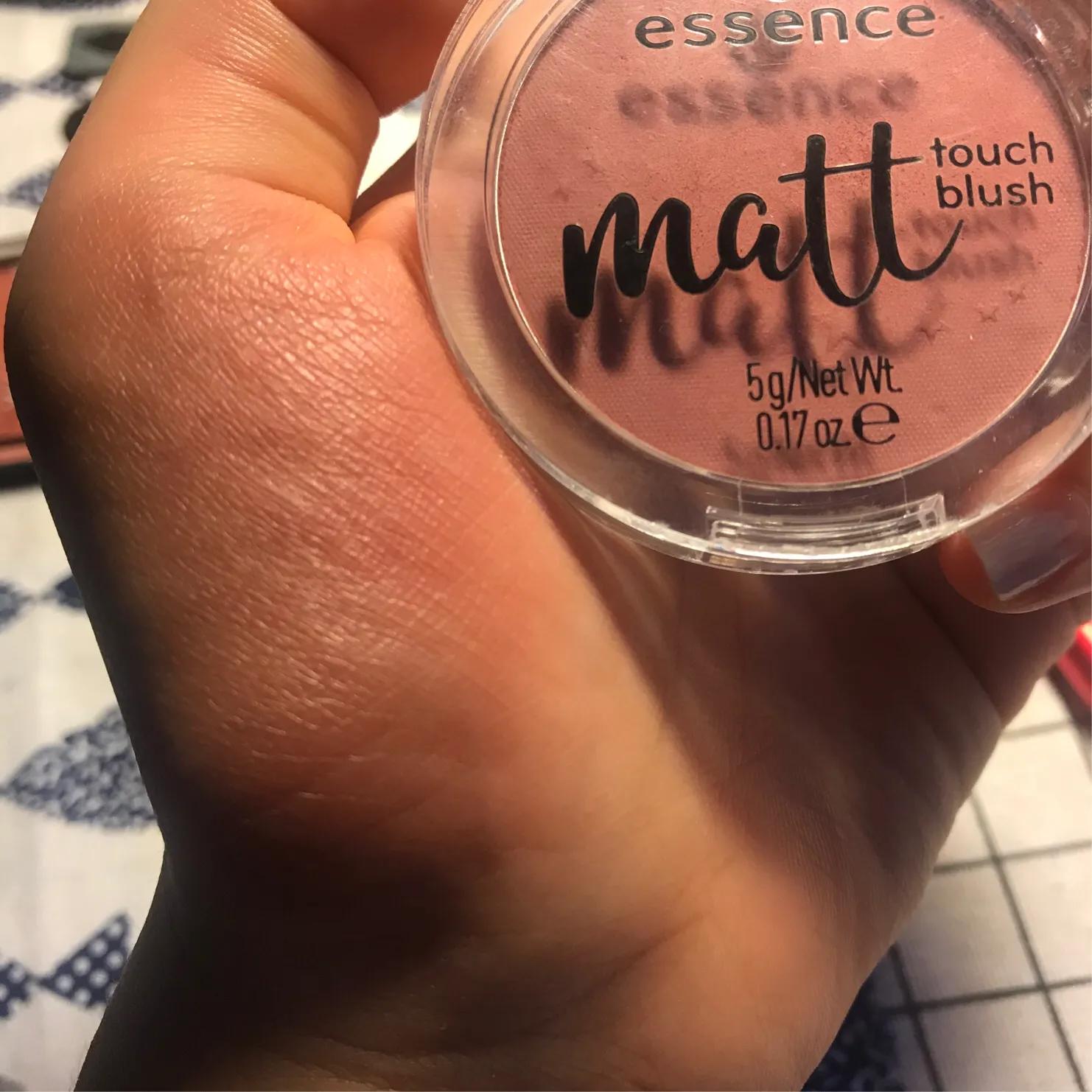 便宜腮红和贵的有区别吗,什么腮红便宜好用