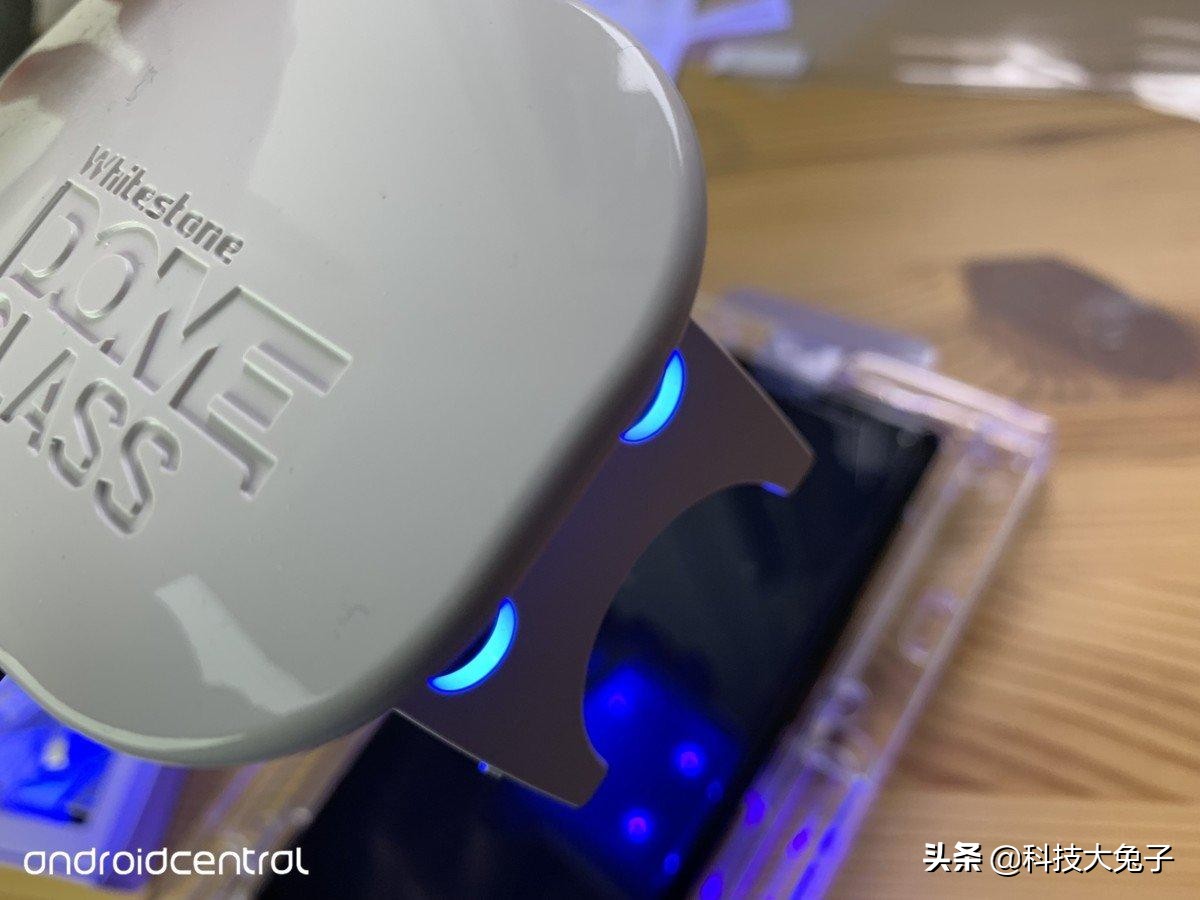 手机屏幕保护膜坏了有必要再贴吗,一般手机保护膜真的能保护屏幕吗