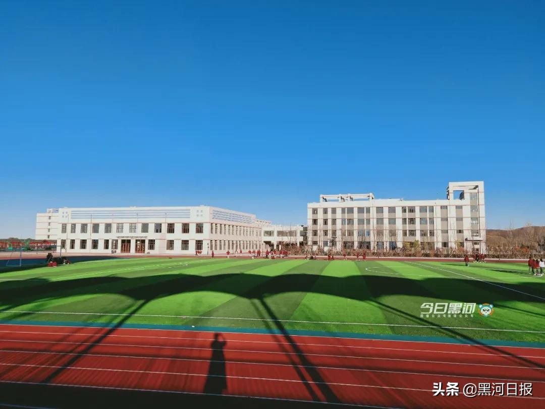 逊克第一中学,逊克县第一中学2002